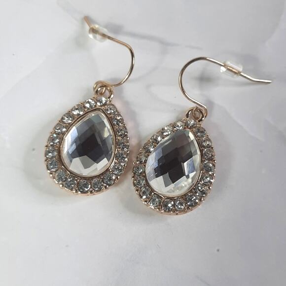 Gold & Crystal Three Piece Jewelry Set - Picture 4 of 6